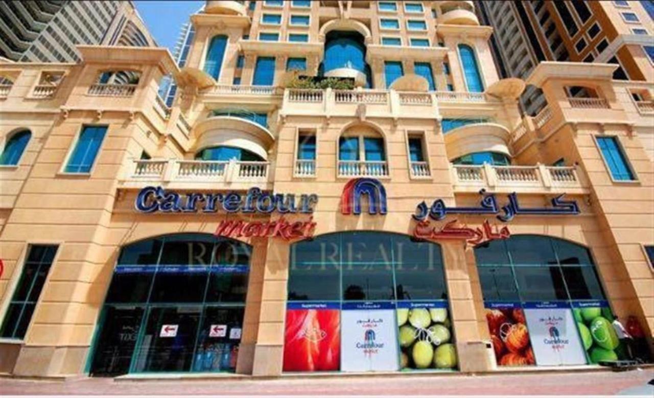 Nice Single Rooms For "Girls" Only In Dubai, Marina Dış mekan fotoğraf